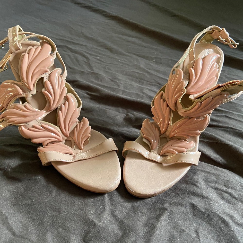 Flamingo colored height heels